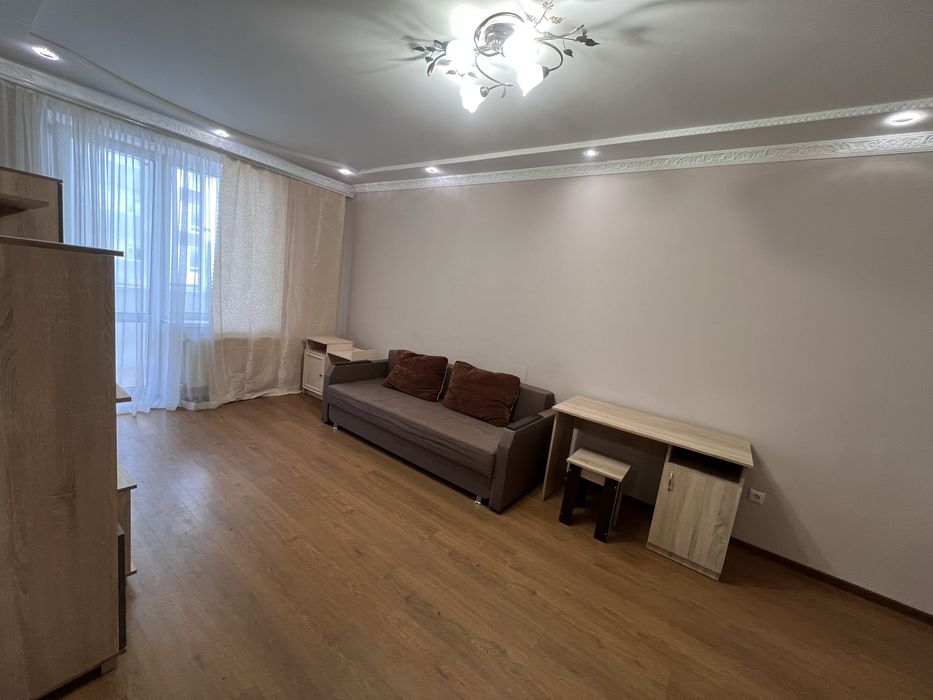 Оренда 2 к квартири, Район Виставка