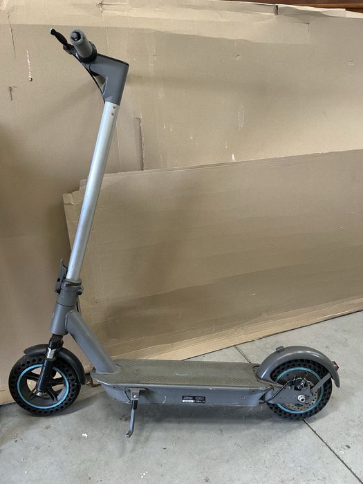 Hulajnoga elektryczna Motus Scooty 10 Plus 2022