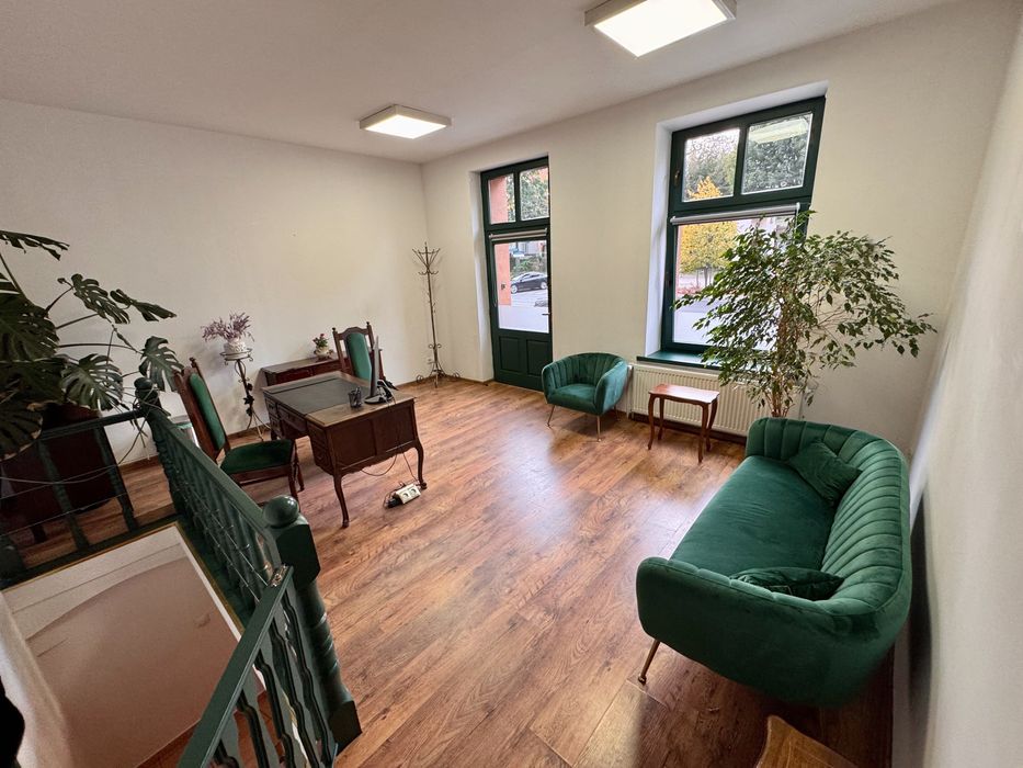 Lokal usługowy na biuro, gabinet, kancelarię przy Al. Niepodległości