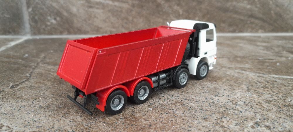 Mercedes Actros Herpa 1:87