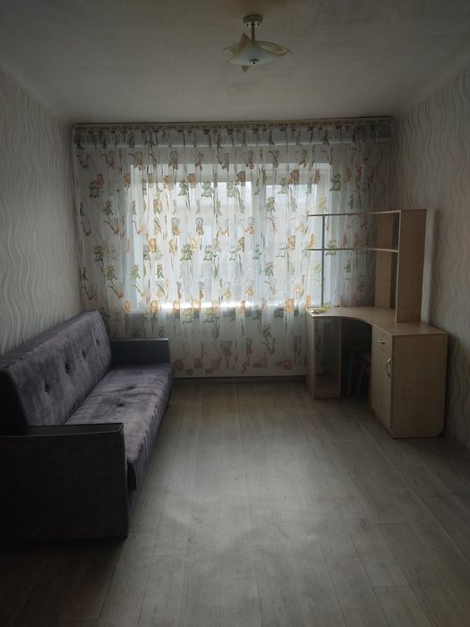 Терміново здам кімнату в комунальній квартирі в центрі міста