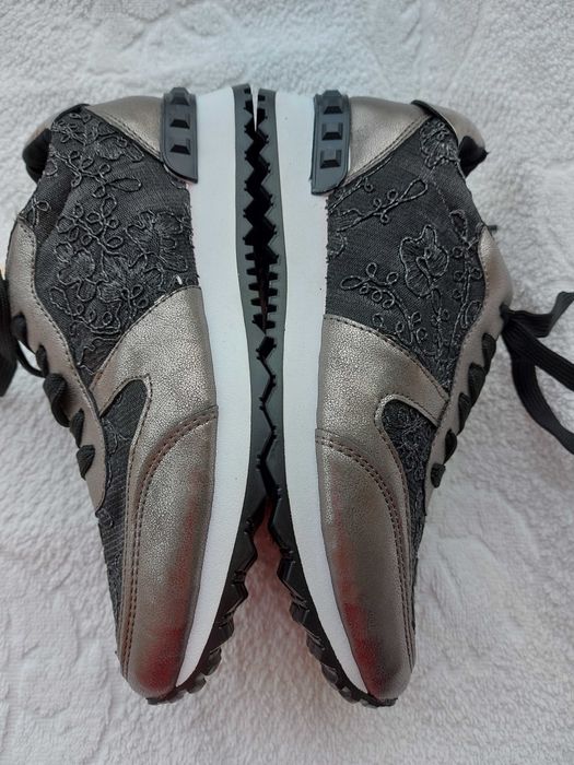 Ténis Cinzento_36_Novos_Oportunidade_10€