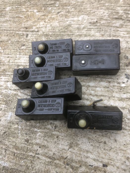 Продам микропереключатель МП2101ЛУХЛ4 МП2102
