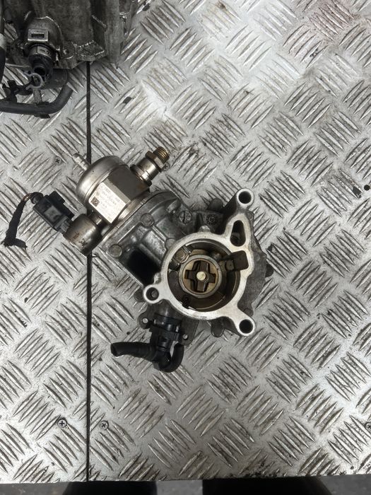 06A127026B VAG насос топливный высокого давления (тнвд)