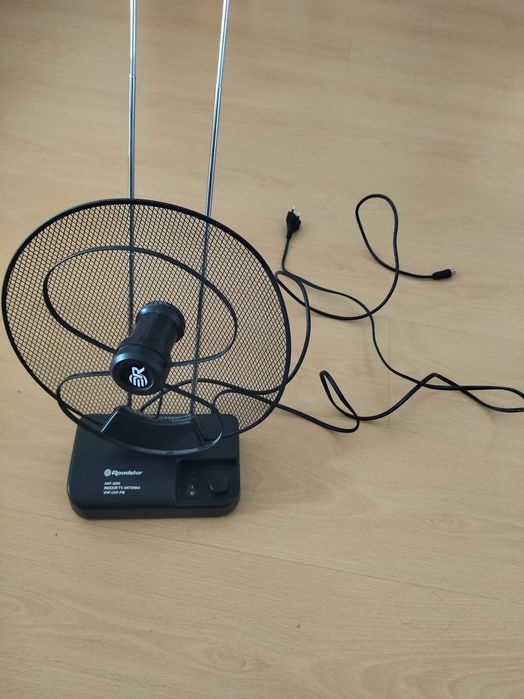 Crown Portable TV from the 1990s, Fully Functional64564048091010124