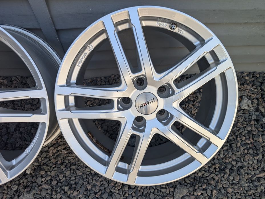Комплект титанових дисків Dezent Volvo Ford 5/108 R17 5*108 17 ET 52.5