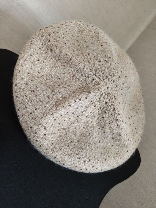 Beret damski wiosenny wełniany