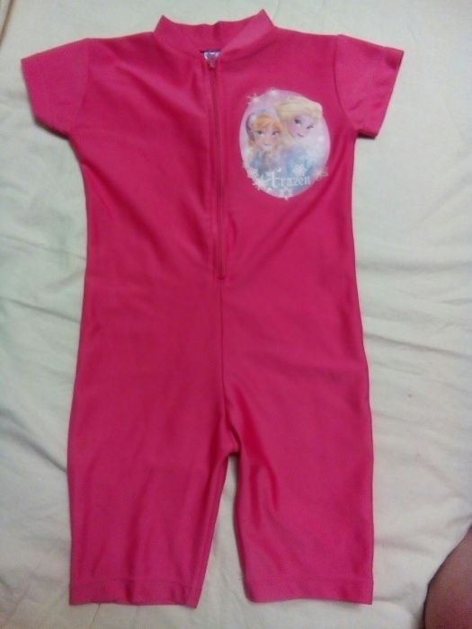 Комбинезон для плаванья