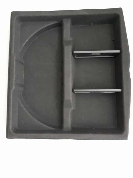 Hyundai i40 2x wnęka koła zapasowego