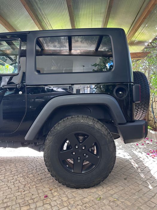 Black Jeep Wangler