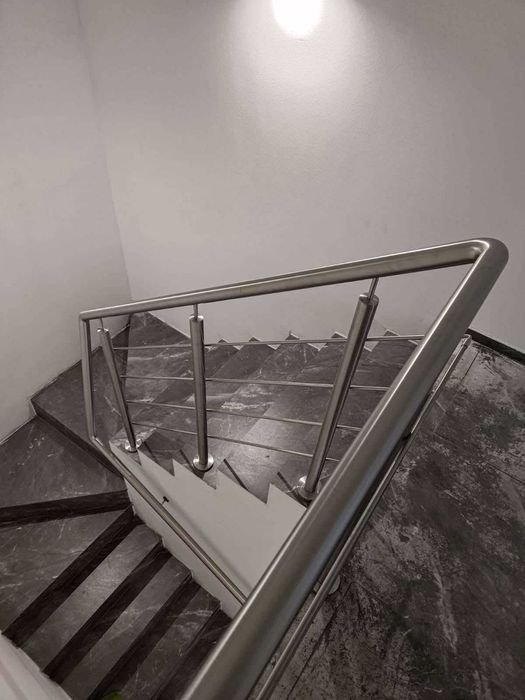 Balustrady nierdzewne, schody zabezpieczenia okienne