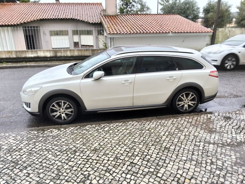 Peugeot 508 RXH hybrid4