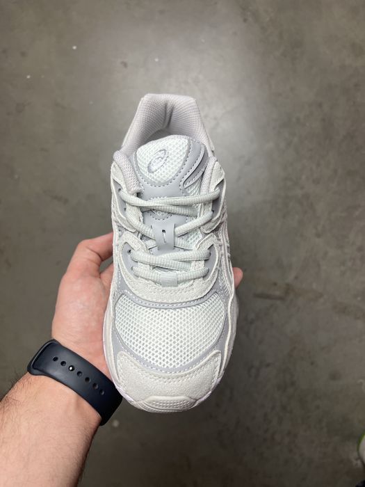 Кросівки жіночі Asics Gel-NYC Light Grey
