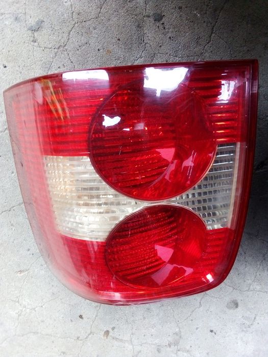 Lampa tylna passat b5 fl kombi