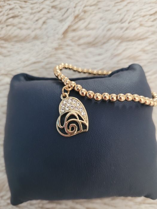 Nowa bransoletka kuleczki z serduszkiem.