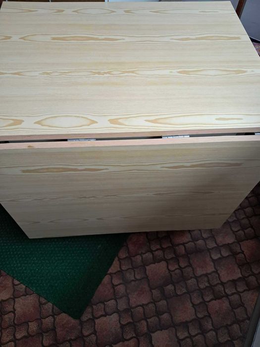 Stół kuchenny rozkładany Po rozłożeniu Wymiary 73 cm x 110 cm