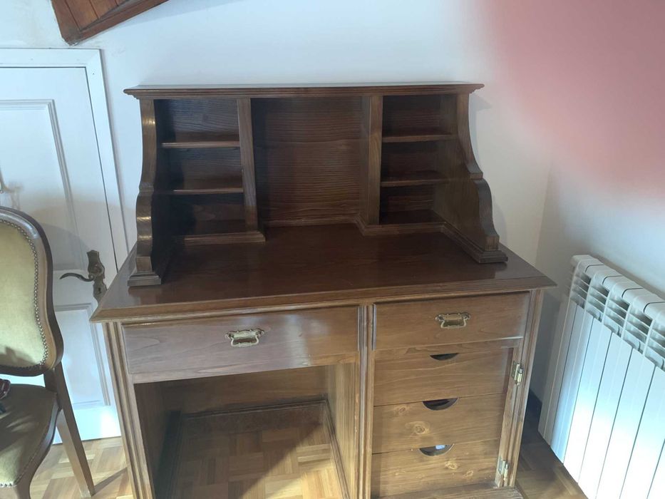 mobília de quarto de madeira de castanho