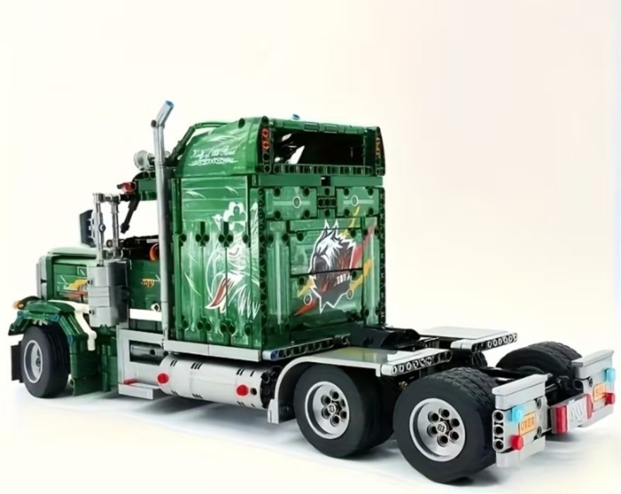 Конструктор  грузовик Technic Caterpillar Truck  2105 деталей Lego