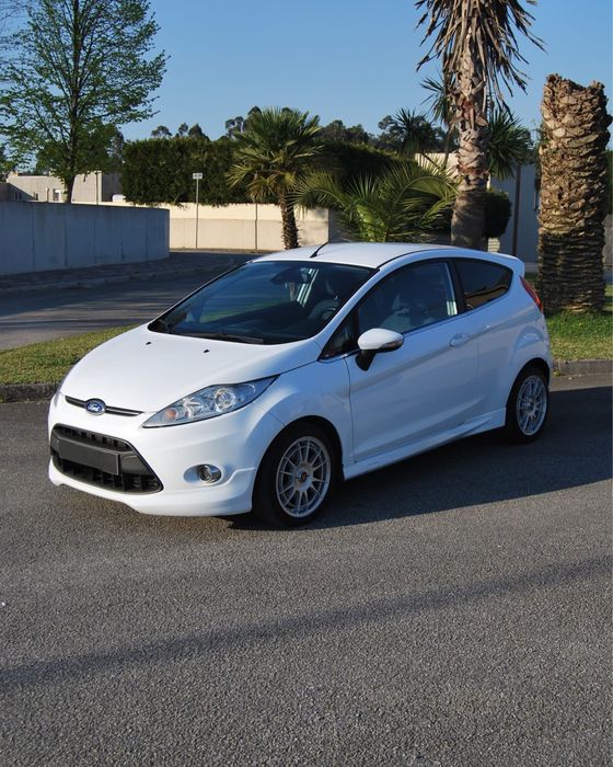 Ford fiesta.