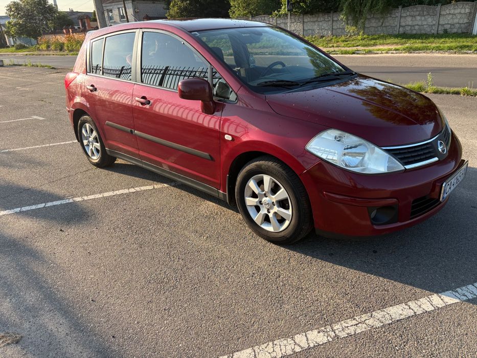 Продам Nissan Tiida