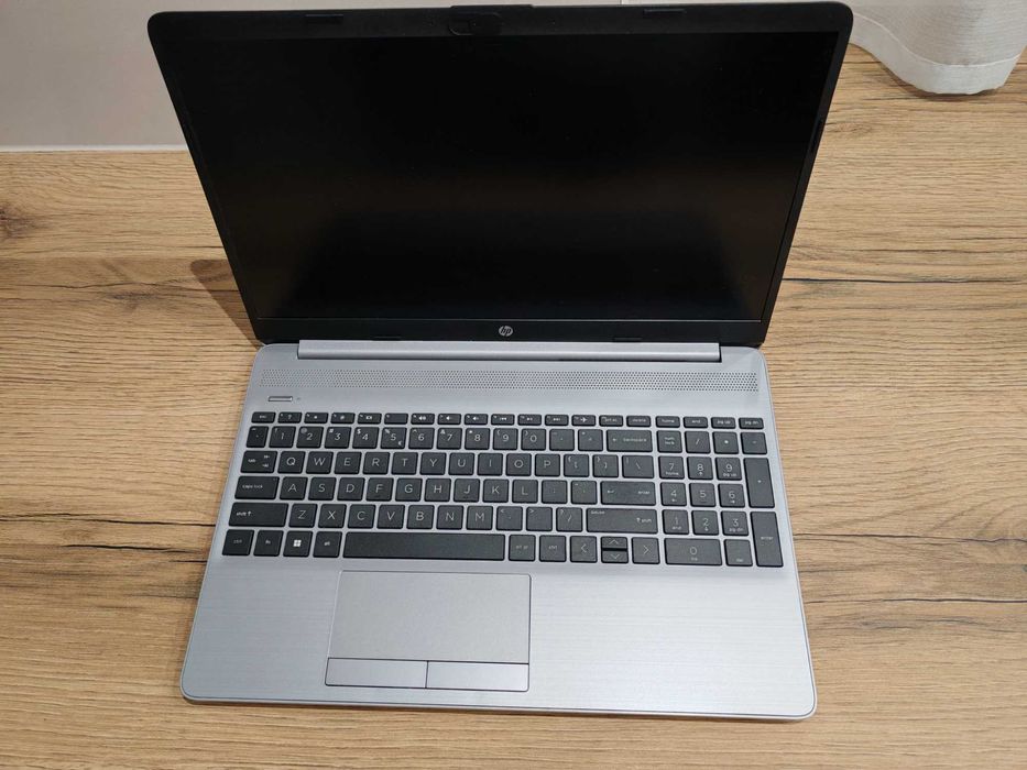 Laptop HP 255 G9 15,6" AMD Ryzen 5 16GB/512GB Windows 11 Home szary
