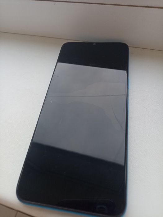 Realme C3 (не включается)
