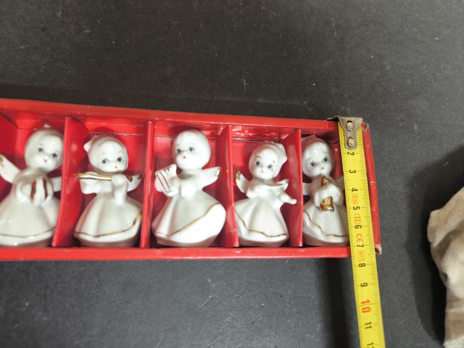 Conjunto 6 Anjos Musica Porcelana.
Conjunto de seis anjos em porcelana