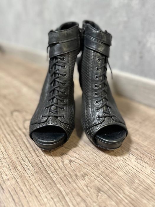 Туфли кожаные (подходят для танцев)