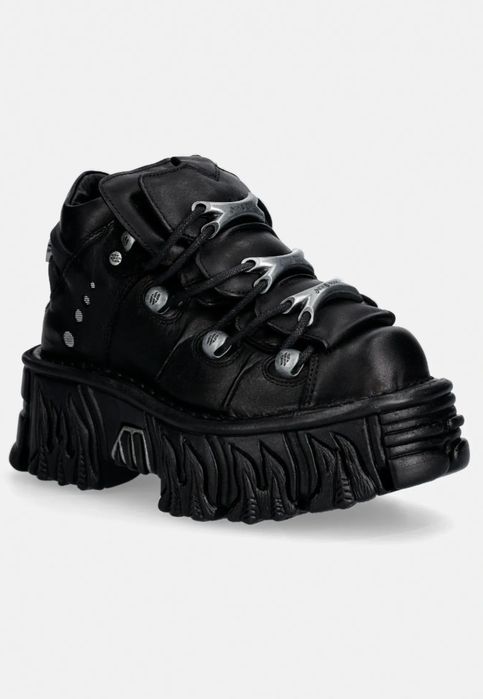 Срочно продаю ботинки кроссовки New rock Demonia Buffalo Swear London