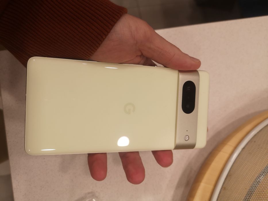 Google Pixel 7 8gb + 128gb cor lemongrass Smartphone Android 15