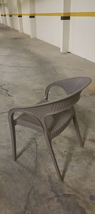 Cadeiras em vime sintético novas