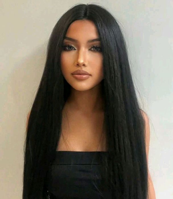 Peruka czarna kolor naturalna czerń