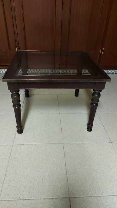 Square side table.64409448106625121
