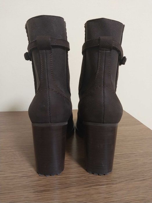 MASSIMO DUTTI  женские полусапожки 39 розм.