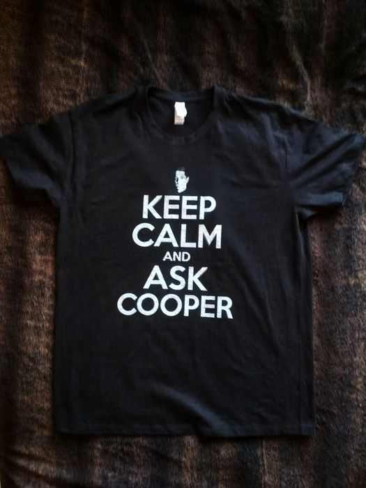 Футболка Keep Calm And Ask Cooper
Якість: 100% бавовна, плотність 190
