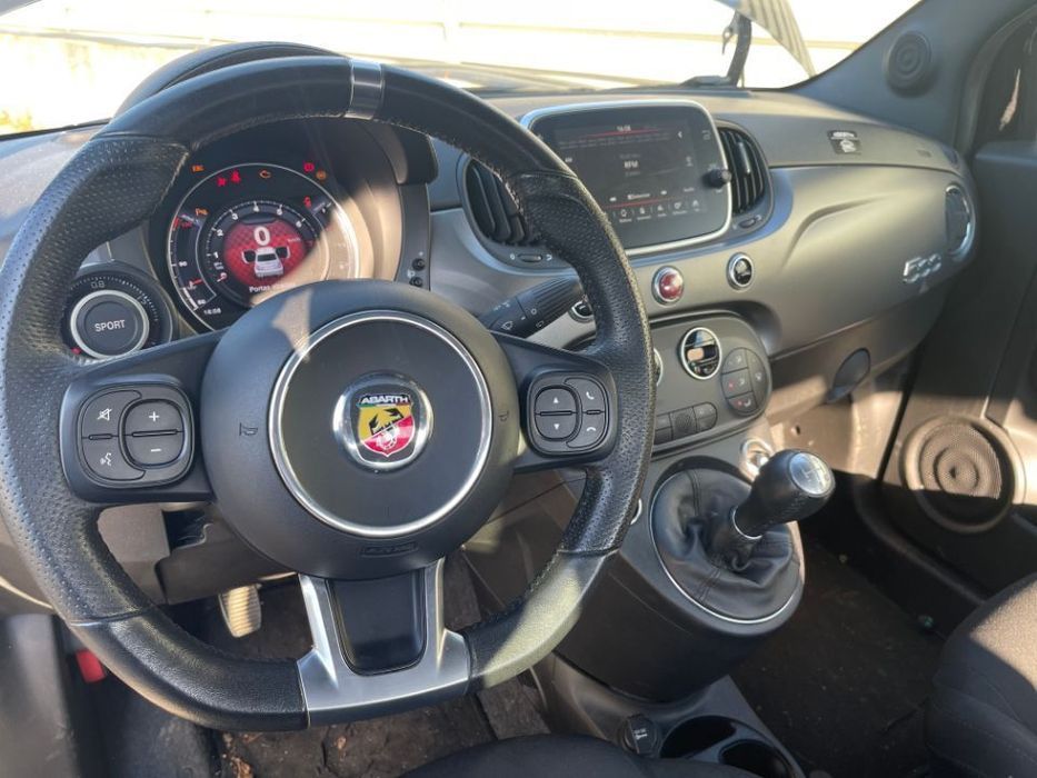FIAT 500 595 ABARTH PISTA DE 2018 PARA PEÇAS