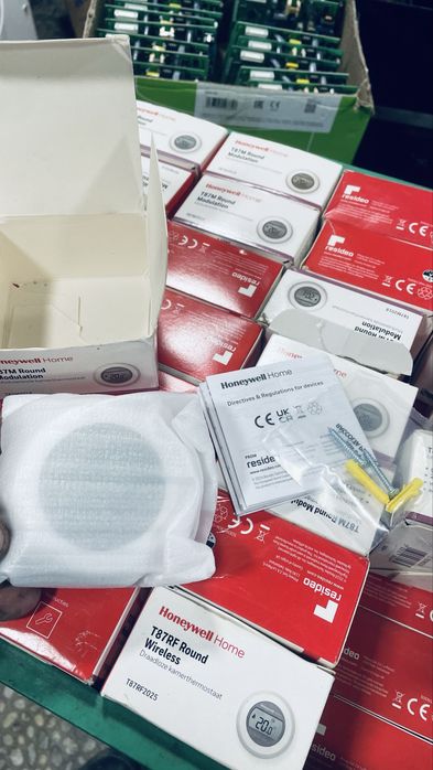 Терморегулятор кімнатний. Термостат Honeywell  для котла.