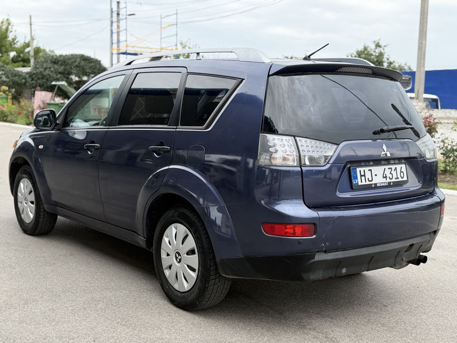Mitsubishi Outlander XL 2.2 дизель 4x4 продам или обмен
