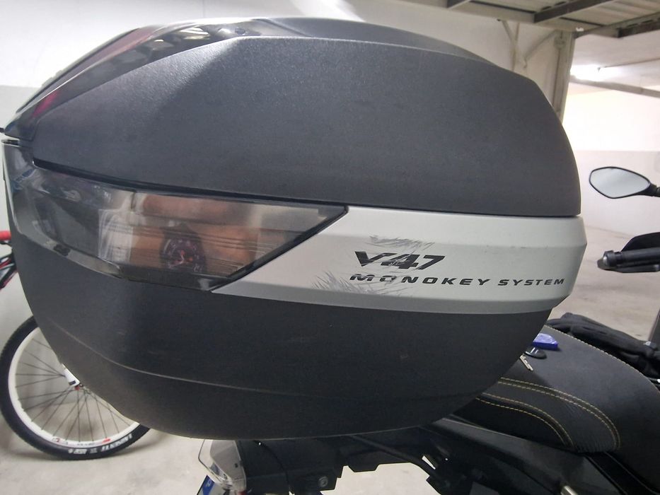 Top case GIVI V47