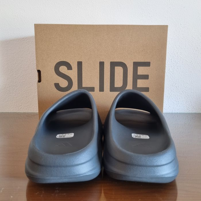 Yeezy Slide "Granite" - Tamanho 43