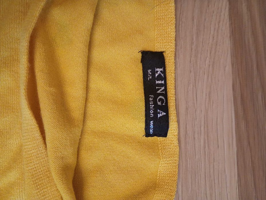 Nowy sweterek żółty w serduszka rozmiar M/L