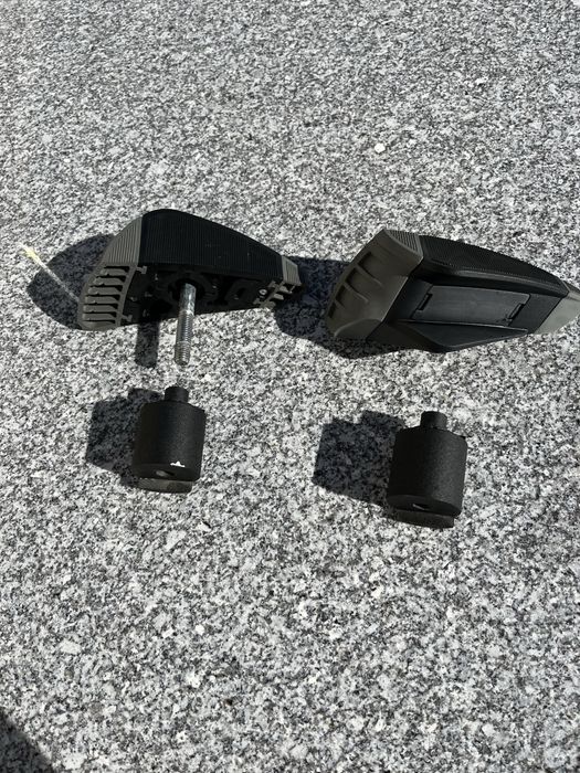 Protetor motor de cada lado