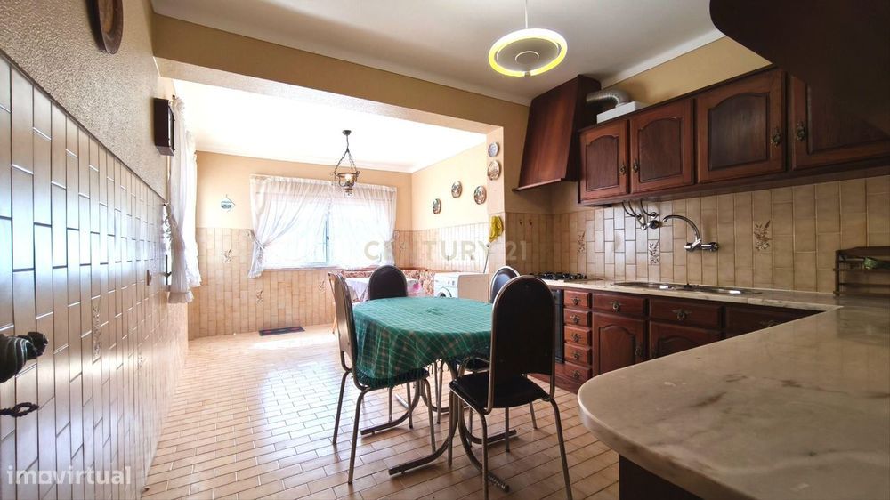 Arrendamento de Moradia T3 mobilada