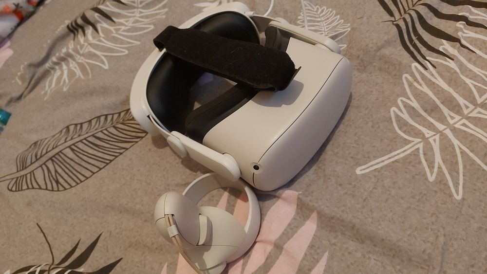 Meta quest 2 + доп аксесуары 128гб