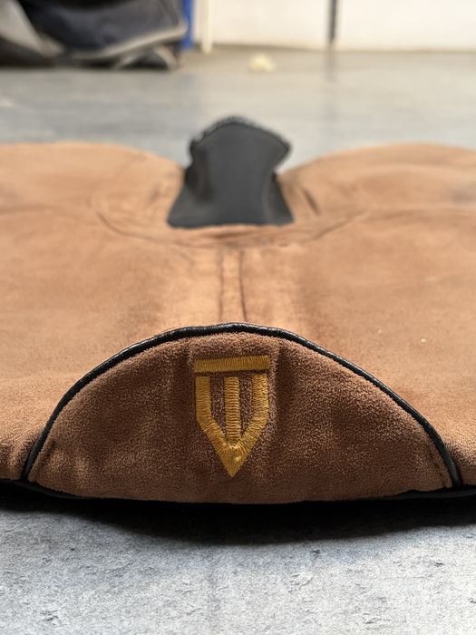 Podkładka skokowa Winderen Slim 17” Caramel