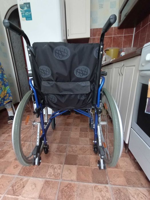 Коляска для инвалидов