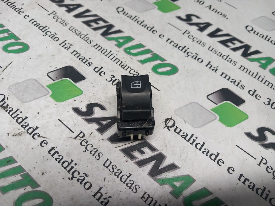 Comando / botão / interruptor vidros frente direito RENAULT Clio IV (B