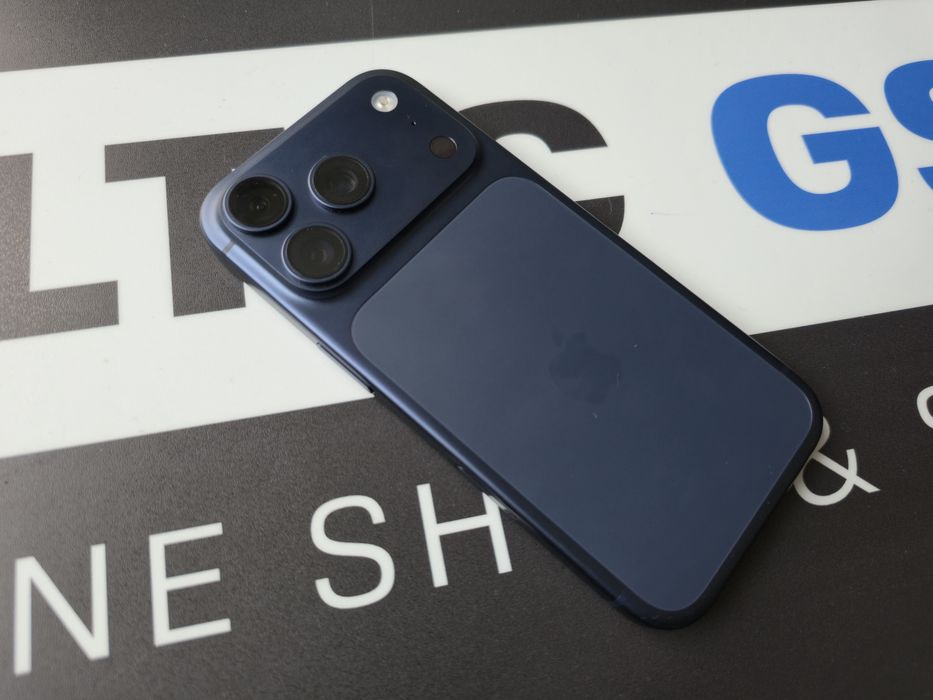 Jak Nowy apple iPhone  17 Pro 256GB Blue kondycja 100% 7cykli