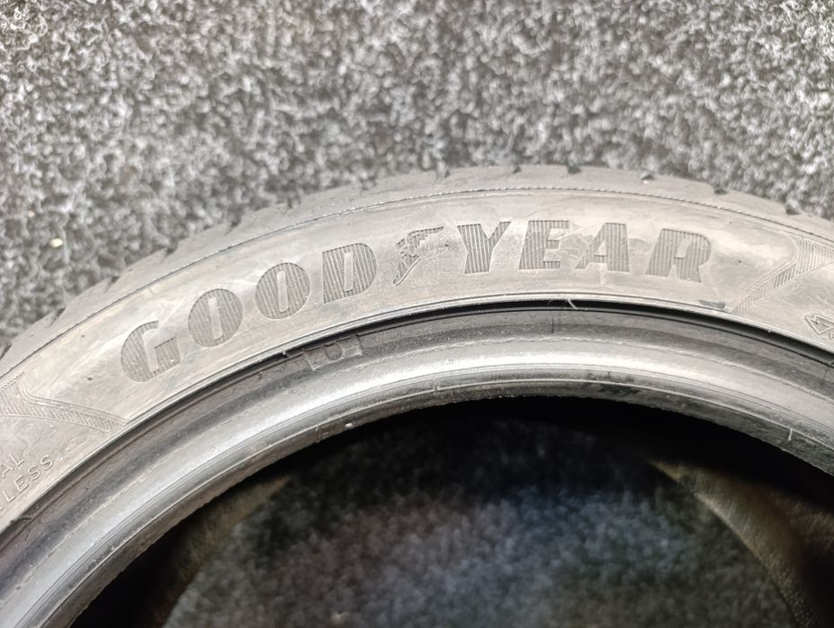 Шини 205/45R16 Goodyear
