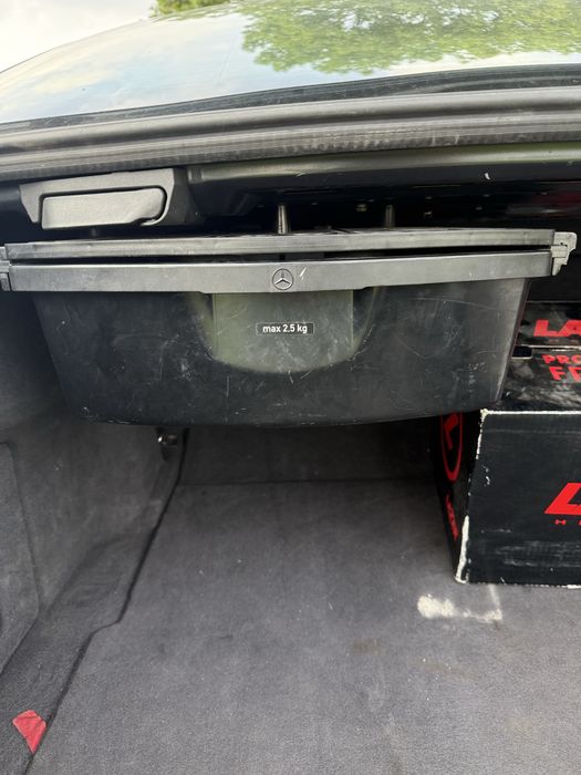 Organizer szuflada bagaznika Mercedes w211